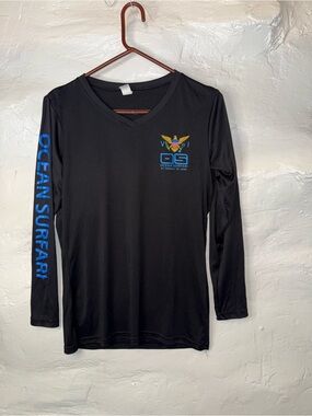 Men's Black Long-Sleeve V-Neck Performance Tee